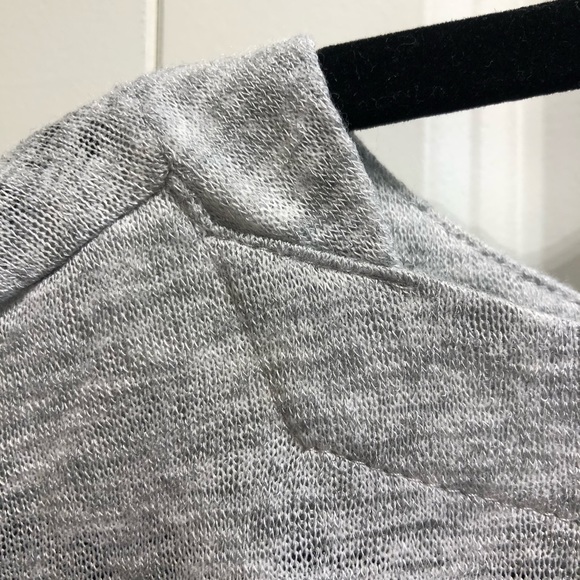 BANANA REPUBLIC Gray Soft Knit Top - Picture 3 of 9